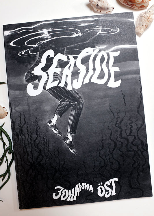 Seaside - With bookmark!