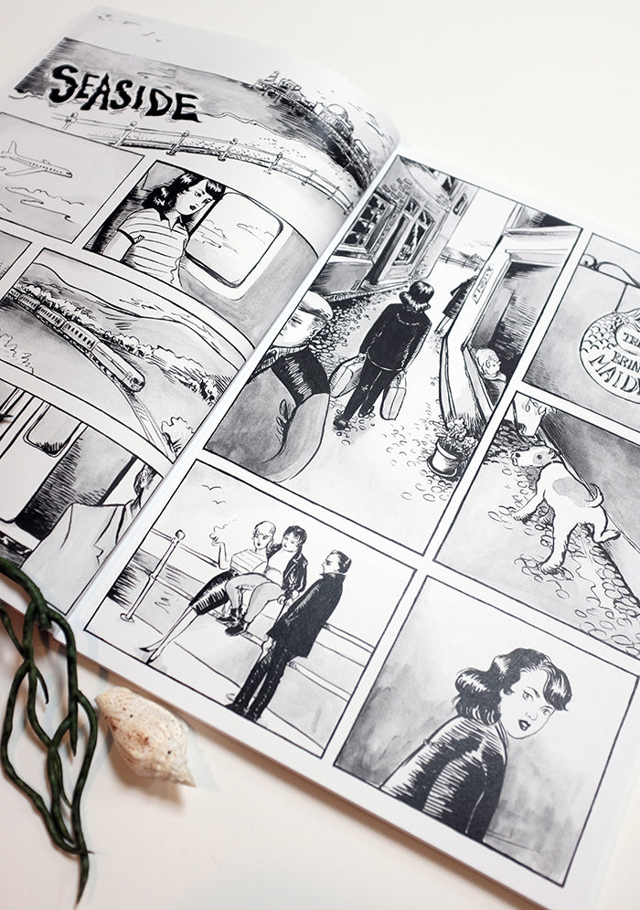 Seaside - With bookmark!