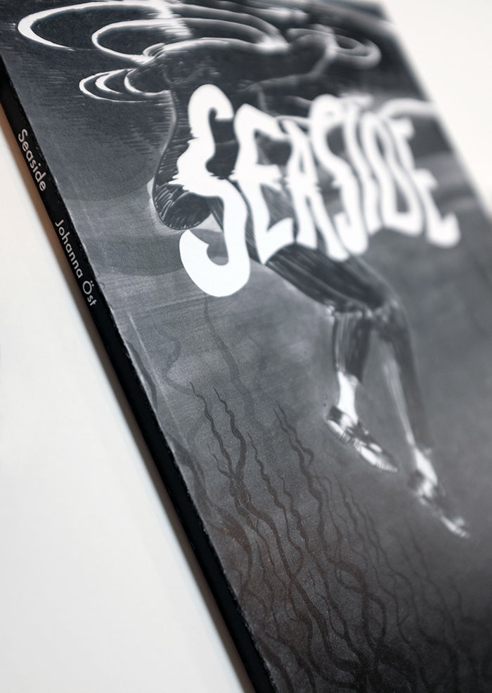 Seaside - With bookmark!