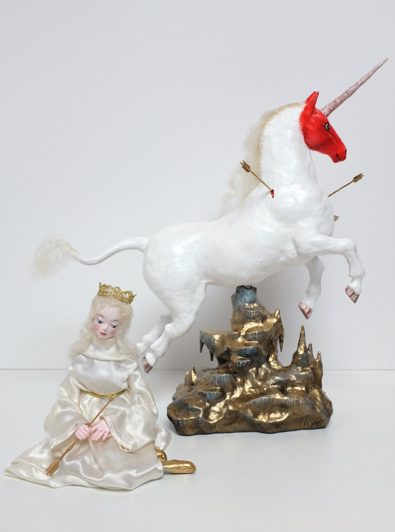 Unicorn and maiden