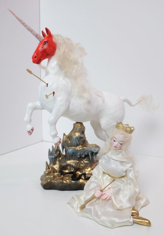 Unicorn and maiden