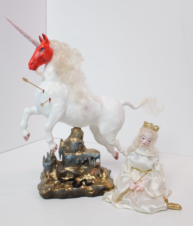 Unicorn and maiden